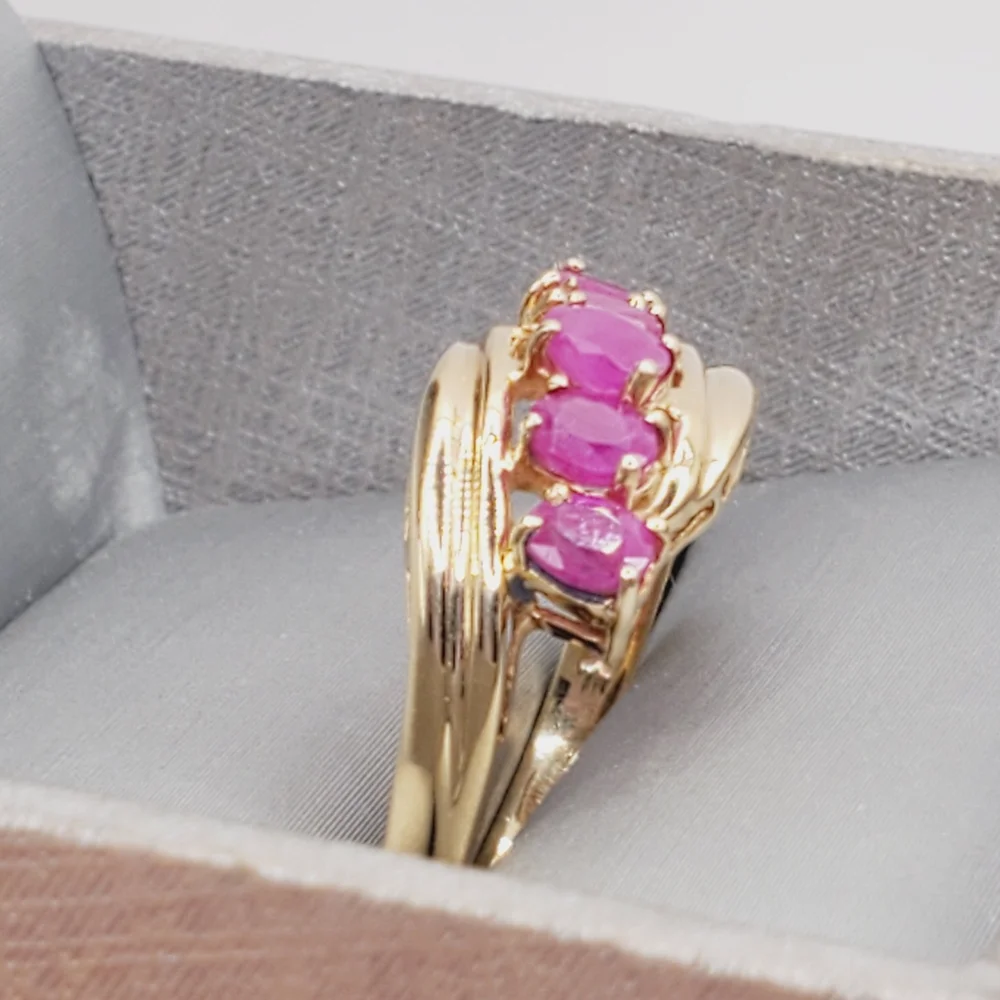 10k Yellow Gold Ruby Ring